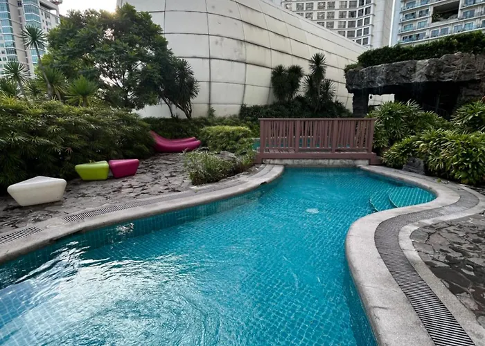Roomi Acqua Private Residences 3*