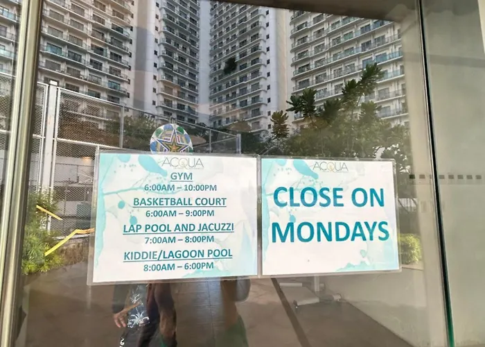 Roomi Acqua Private Residences 3* Manila